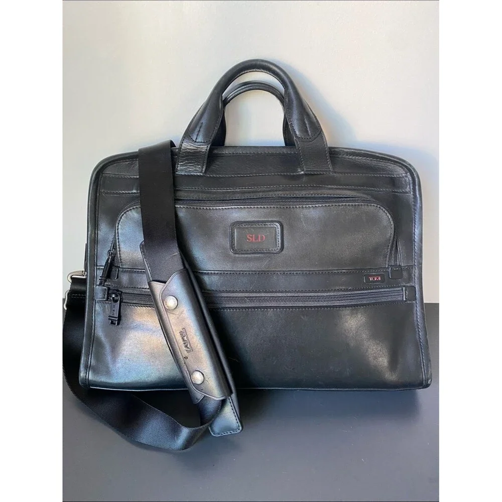 Tumi Alpha Slim Black Leather Portfolio Briefcase 17” Laptop Strap Pockets Sleek